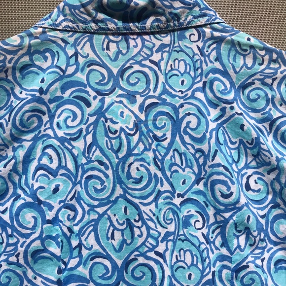 Lilly Pulitzer Chasing Tail Fish Shirt - Picture 9 of 10